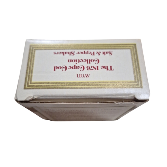 VTG Avon 1876 Cape Cod Collection Ruby Red Salt And Pepper Shakers Set NOB - Picture 7 of 8